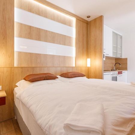 La Bella Centrum Apartmanok Piros/Sarga Hévíz Exterior foto