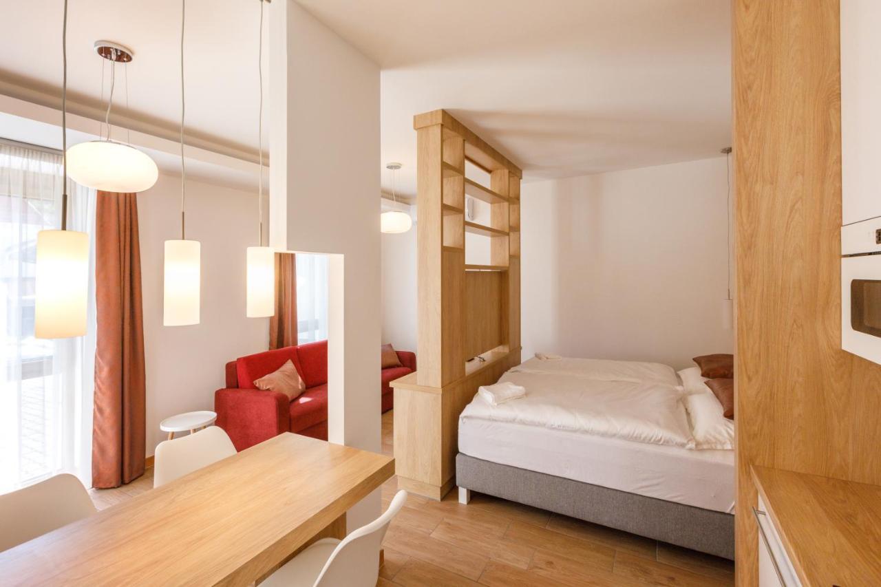 La Bella Centrum Apartmanok Piros/Sarga Hévíz Exterior foto